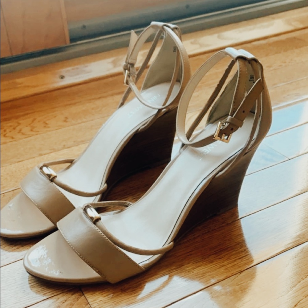 Nine West wedges!